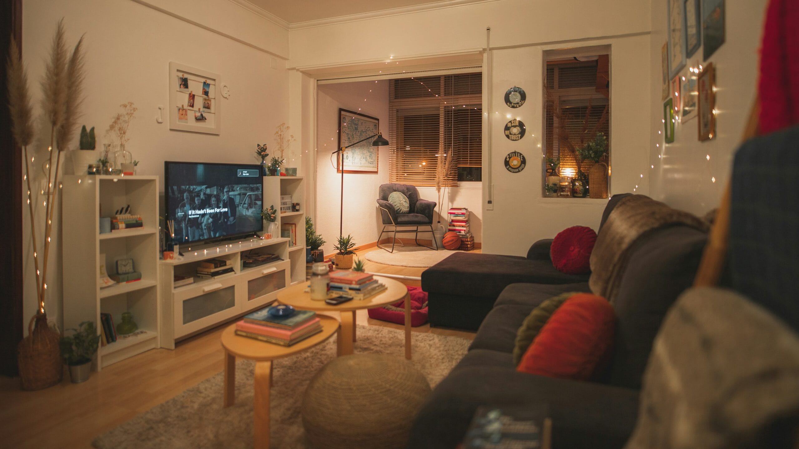 Ways to Make Your House Cozy for Fall Showings